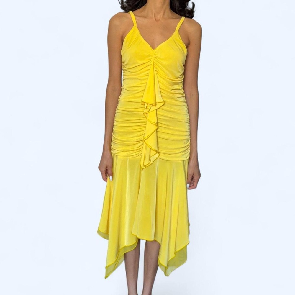 Elegant Yellow Sleeveless Dress